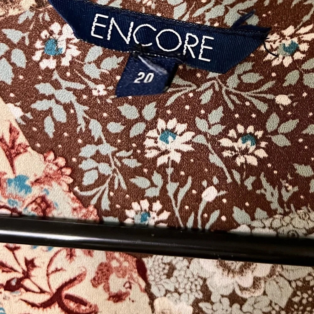 Encore bohemian floral blouse with flared sleeves – size 20 - Picture 3 of 3